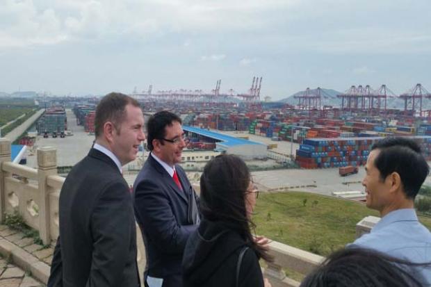 Minister Hazzard visits Shanghai Port