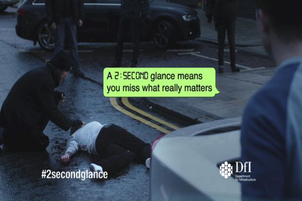 Two second glance campaign